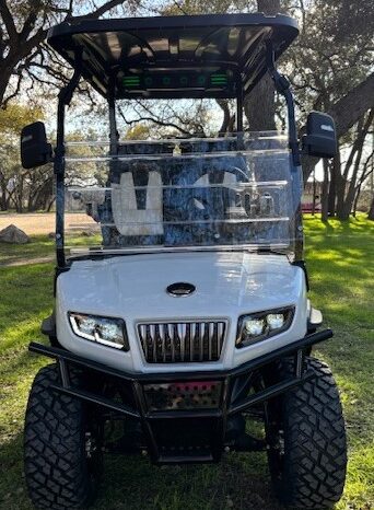 
								2025 Evolution Maverick 2+2 Plus full									